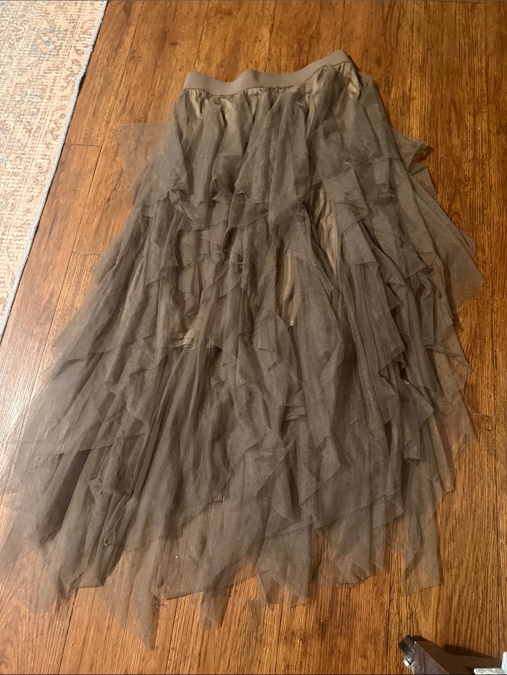 Women's Ruffled Tulle Maxi Skirt - taupe